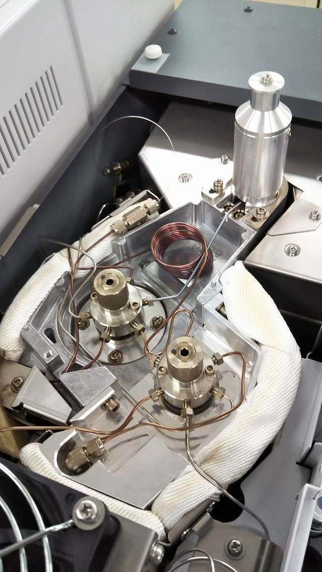 メンテナンスカバーの着脱