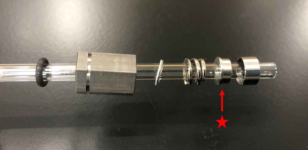 カラム出品 GC-2050 ガラスカラムの取り付け