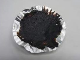 Fig.1 酒粕を恒温槽から出した状態 sake lees to pick up from oven