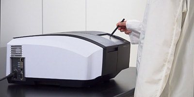 自動かつ工具レスで完了